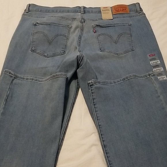 Classic Bootcut Levi's SIZE 16 - Picture 3 of 5